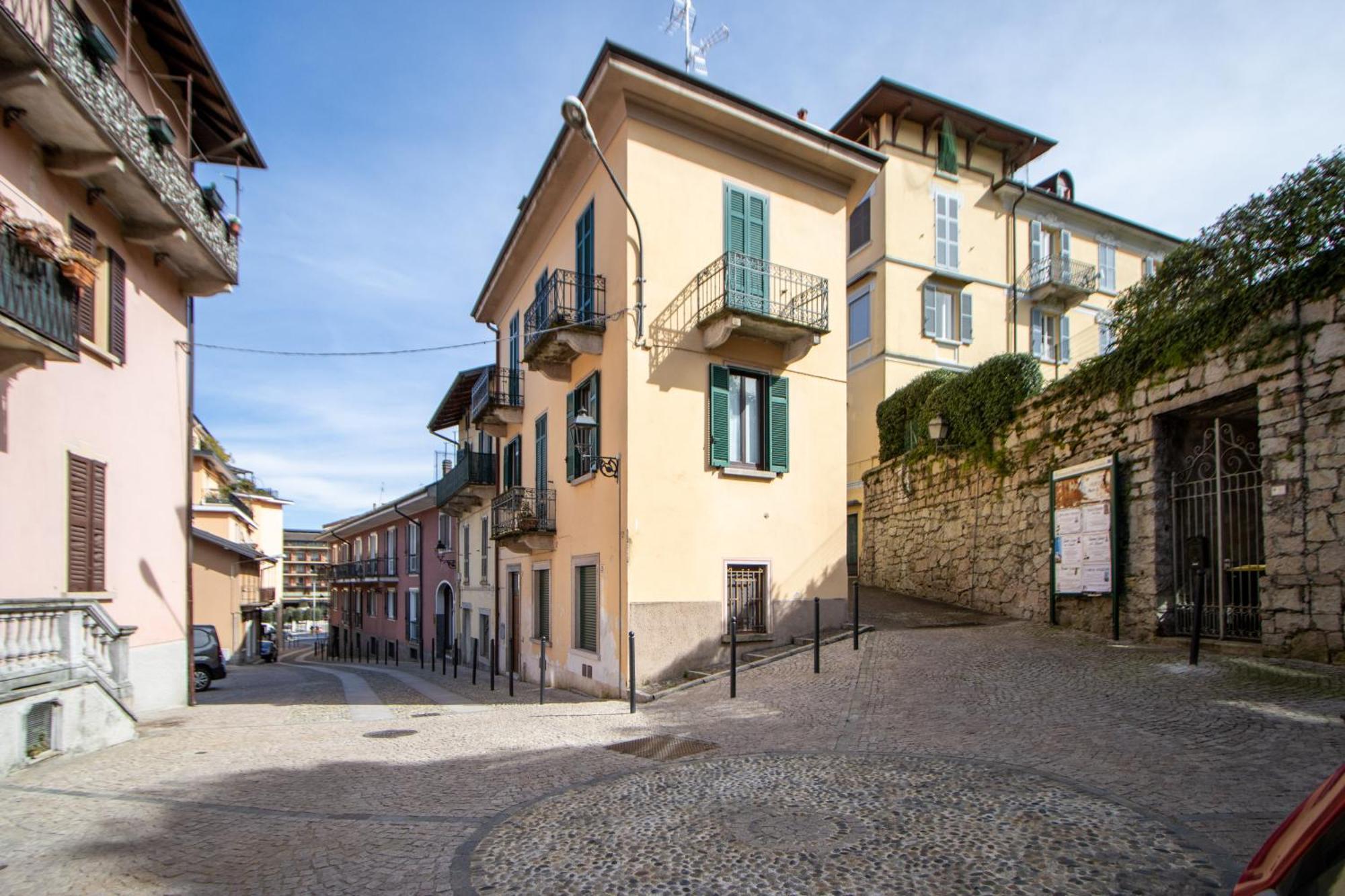 Golden Lake - Luxury Apartment ☆☆☆☆☆ - 100M From The Lake Baveno Kültér fotó