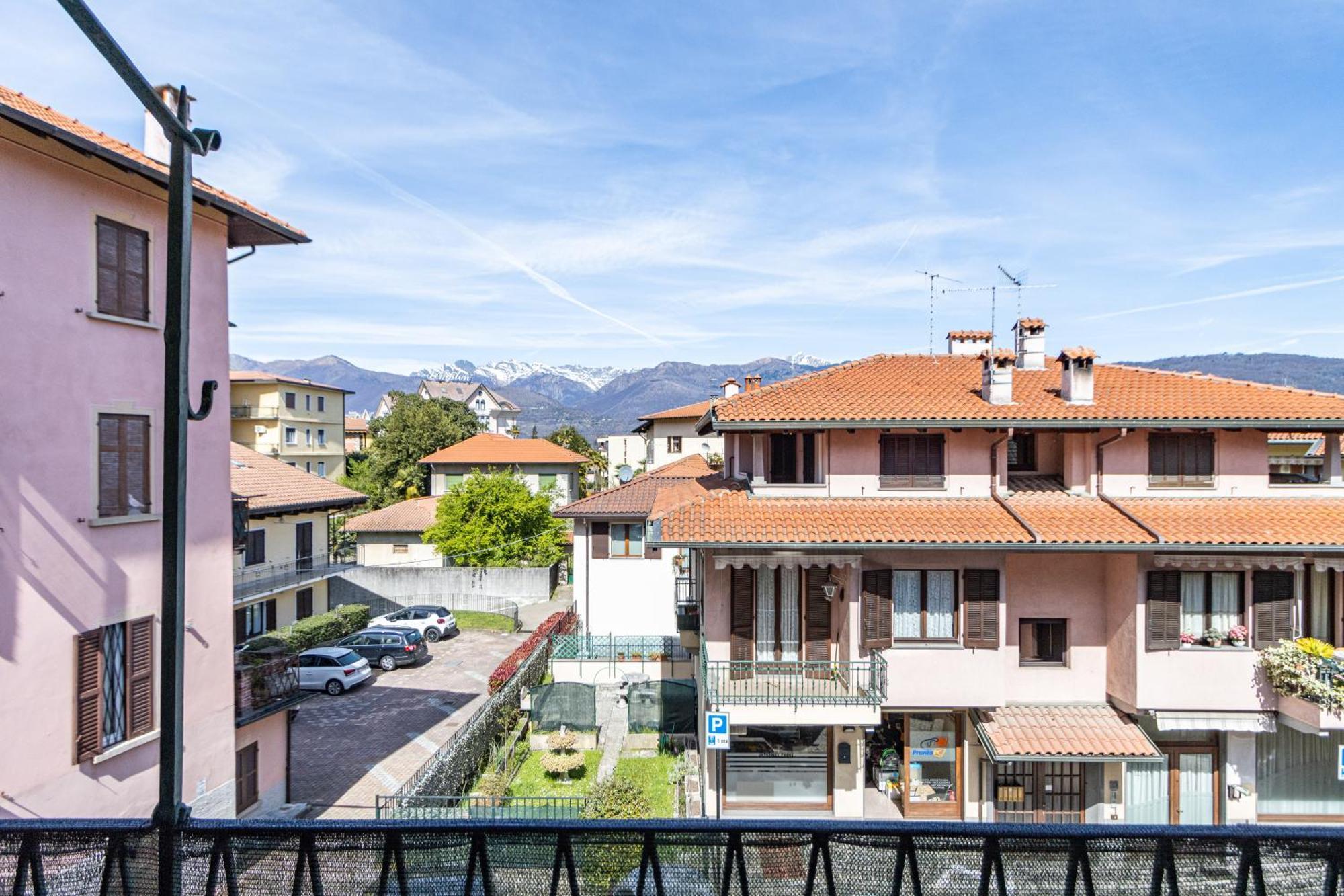 Golden Lake - Luxury Apartment ☆☆☆☆☆ - 100M From The Lake Baveno Kültér fotó